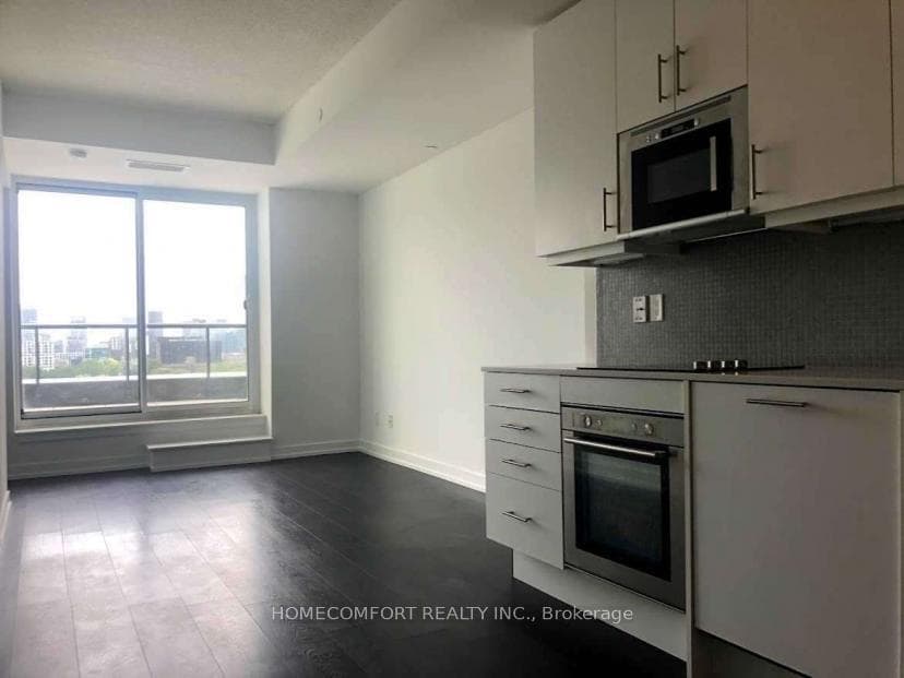 297 College Street Unit 809 photo 8