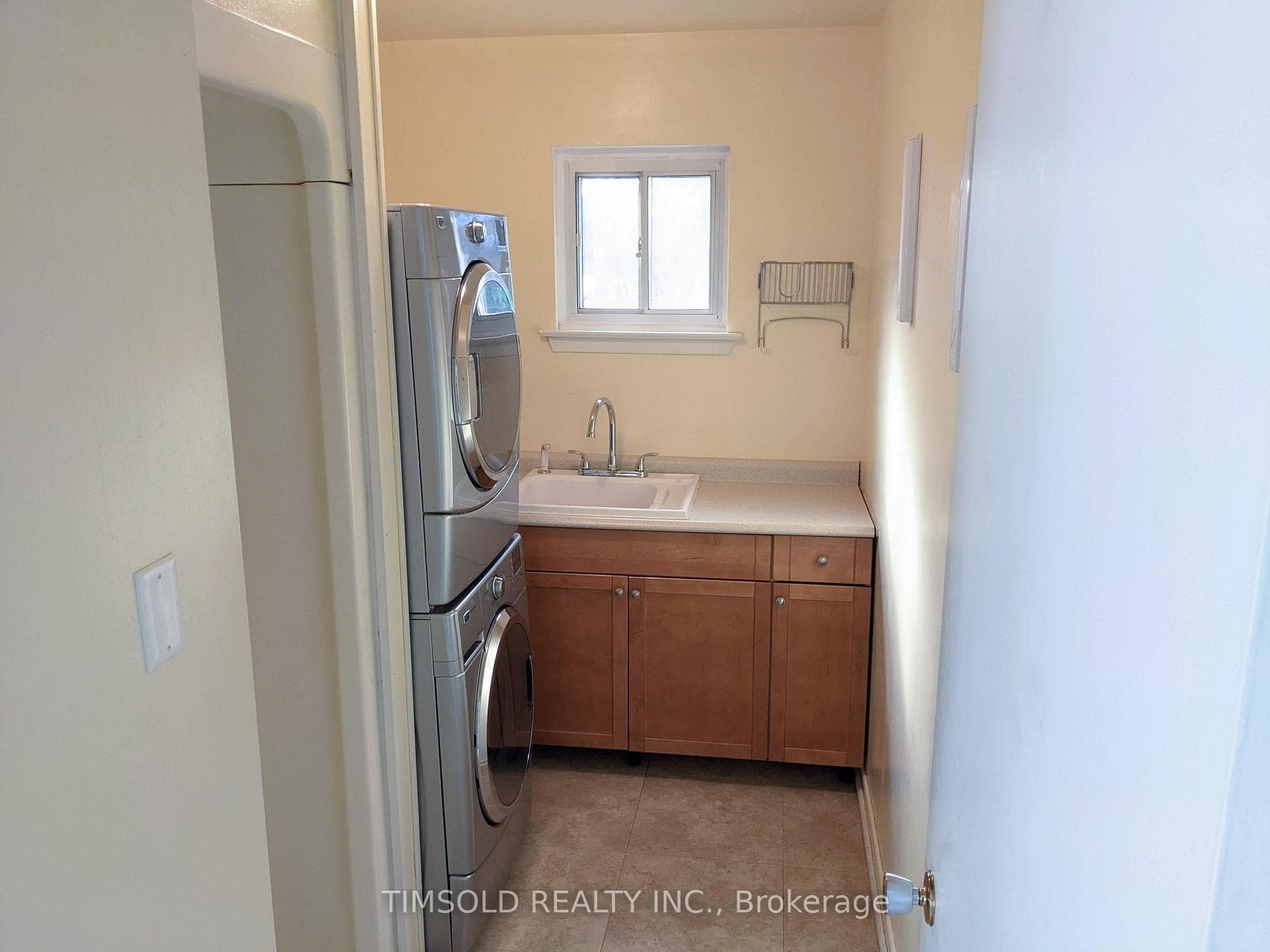 25 PRINGLE Avenue photo 15