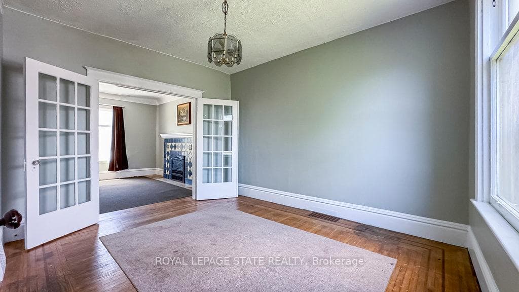 361 Cumberland Avenue photo 11