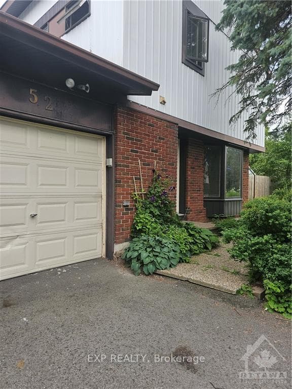 52 VENTNOR Way photo 1