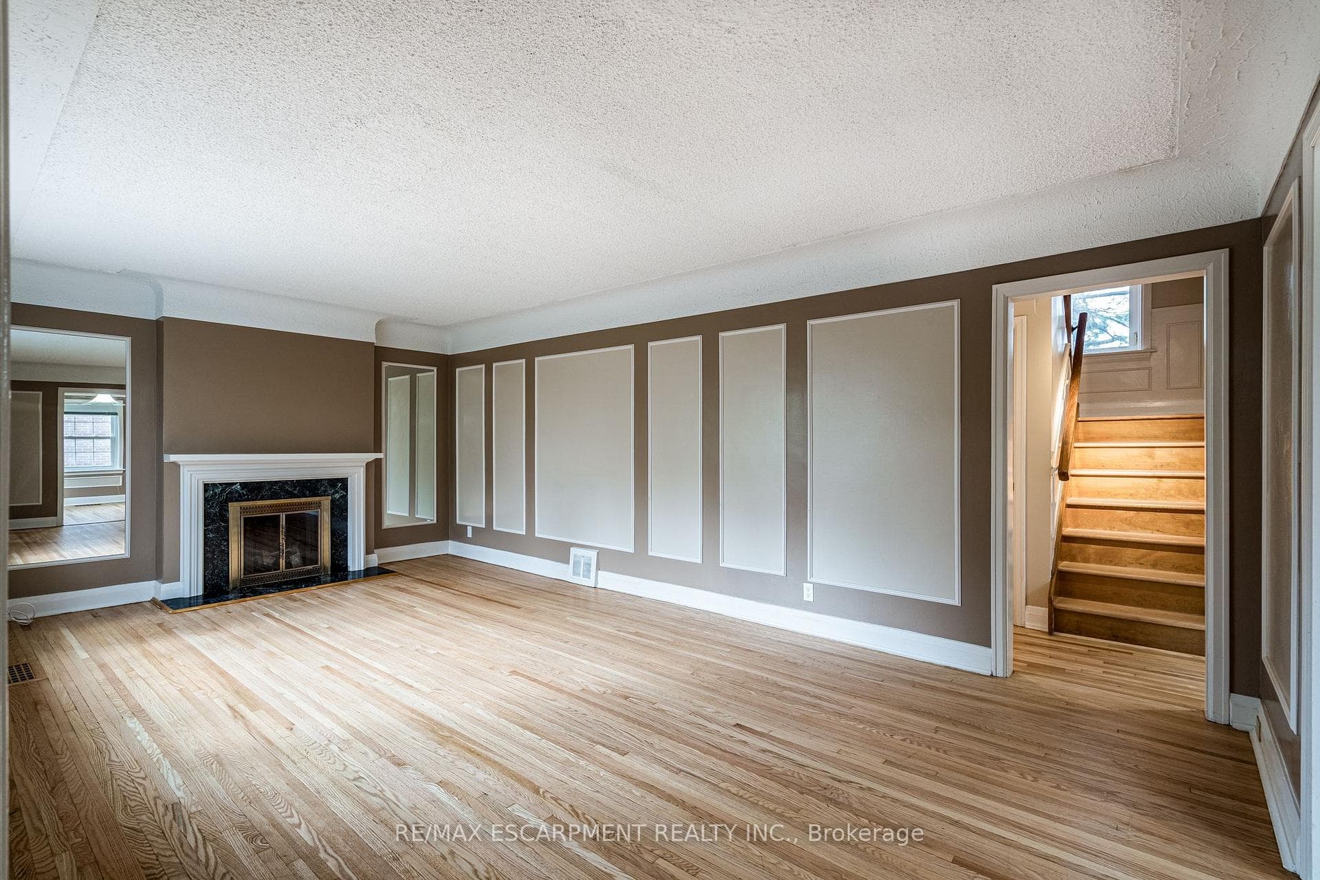 63 Binkley Crescent photo 2