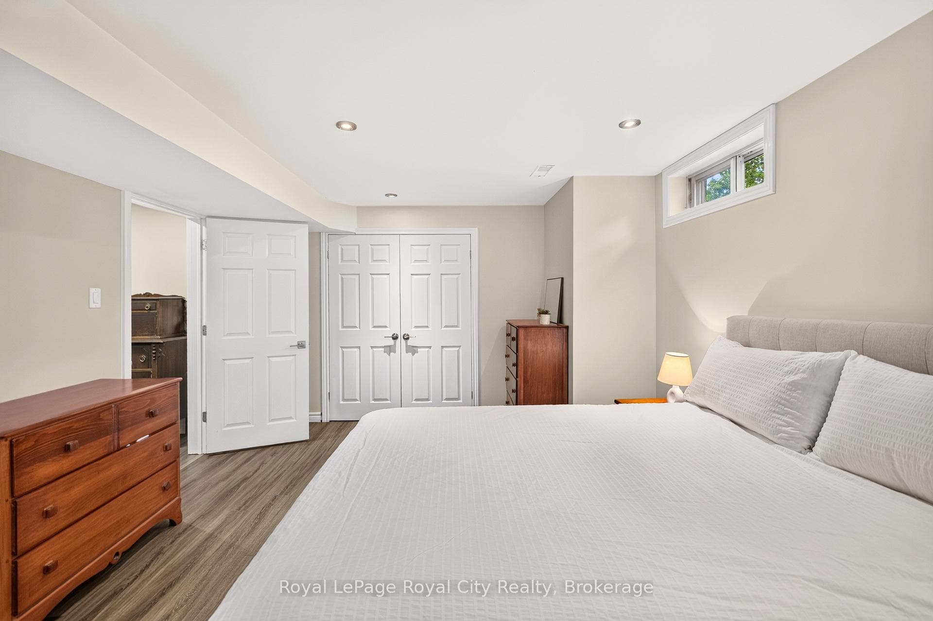 9 Darren Place photo 35
