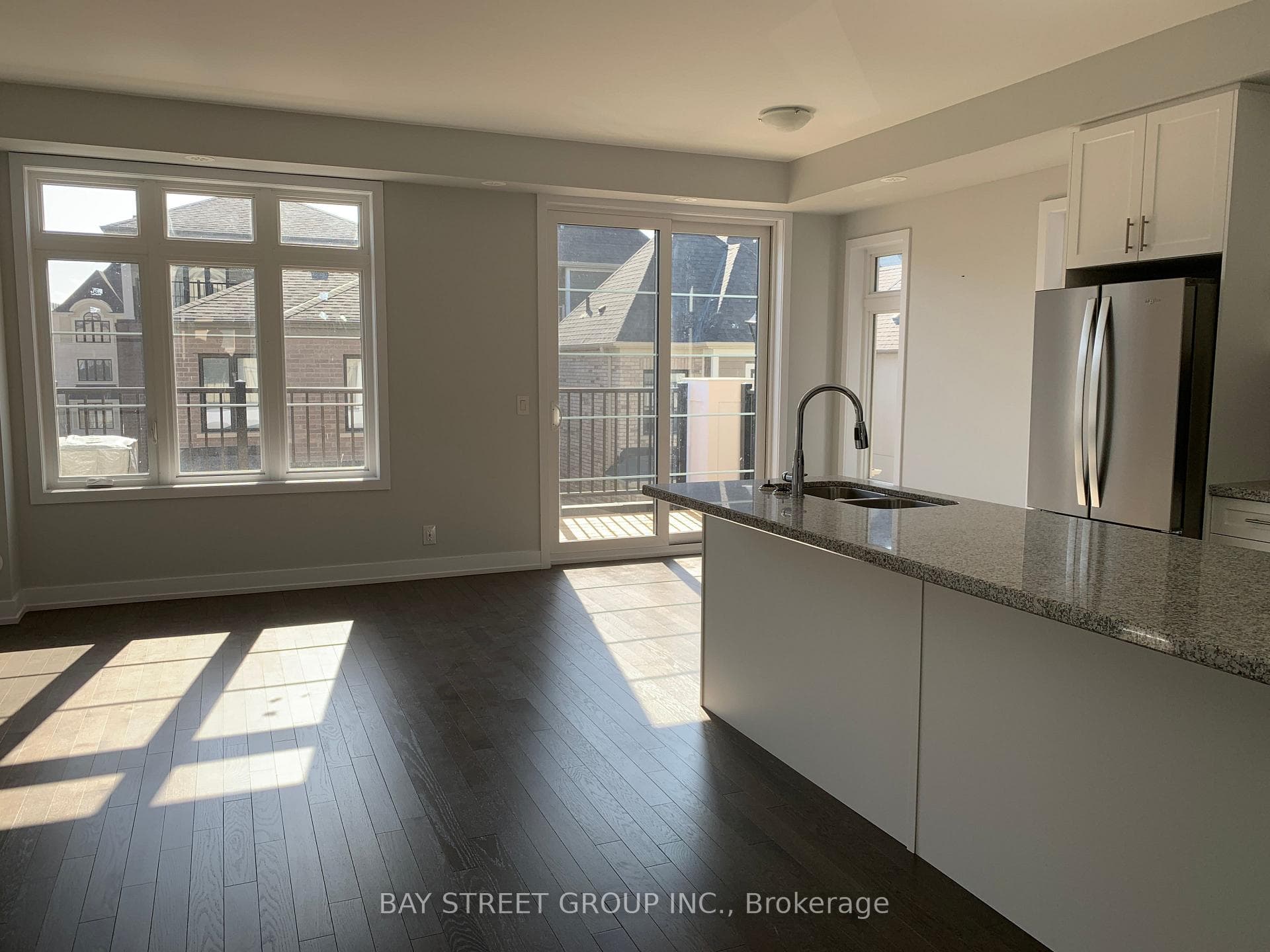 17 Guardhouse Crescent photo 3