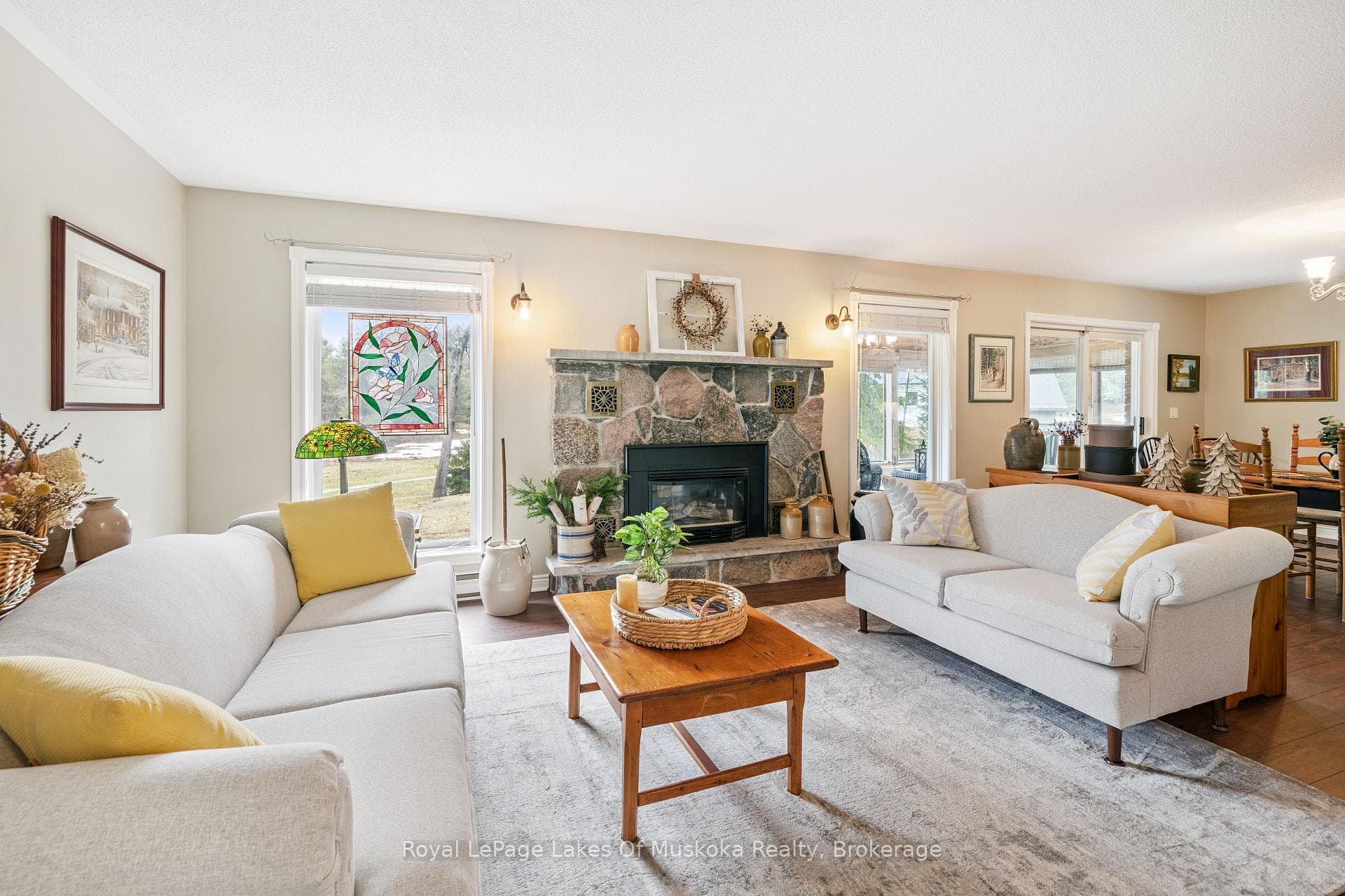 87 Laneige Avenue photo 8