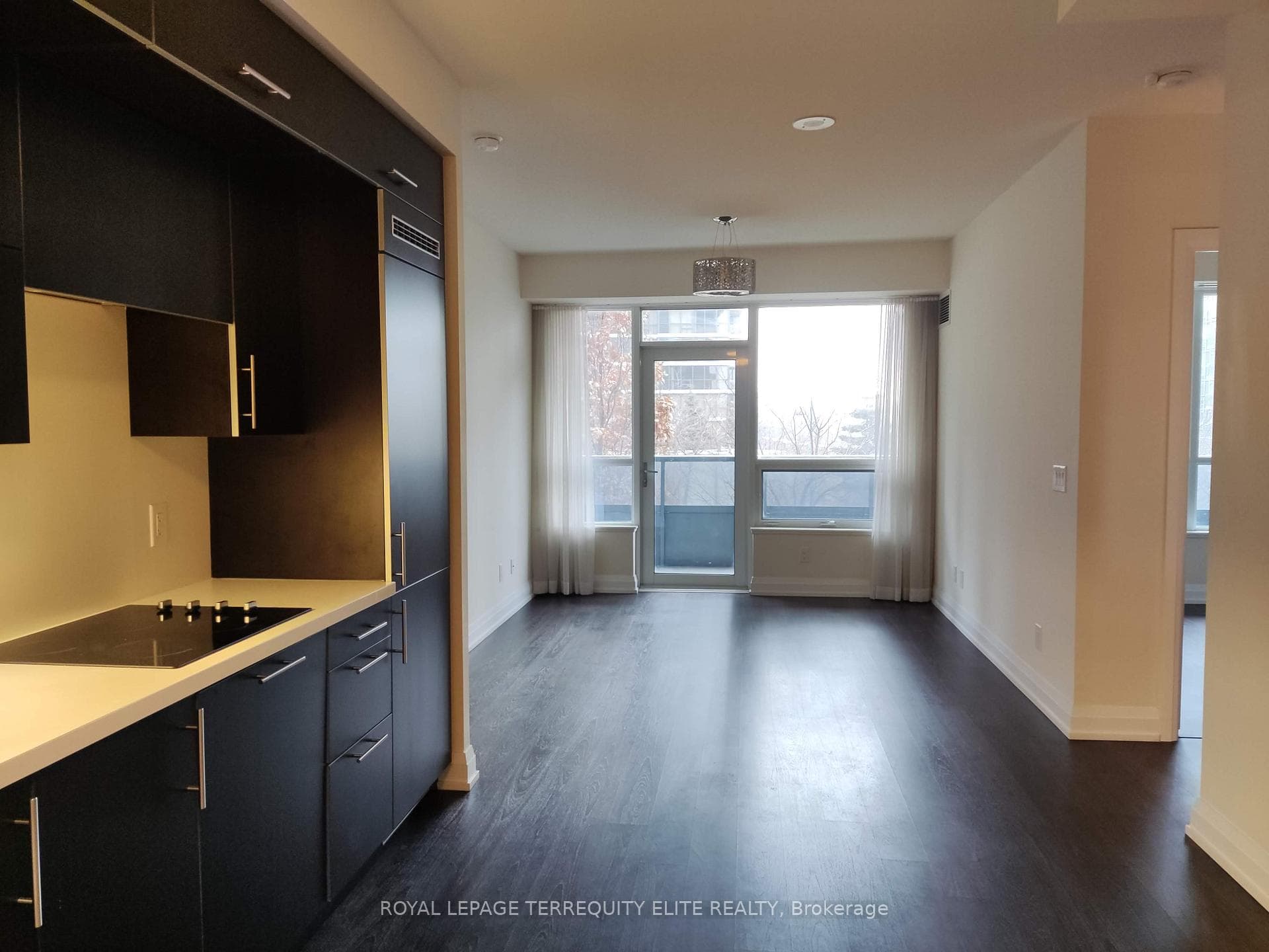 2 Anndale Drive Unit 307 photo 4