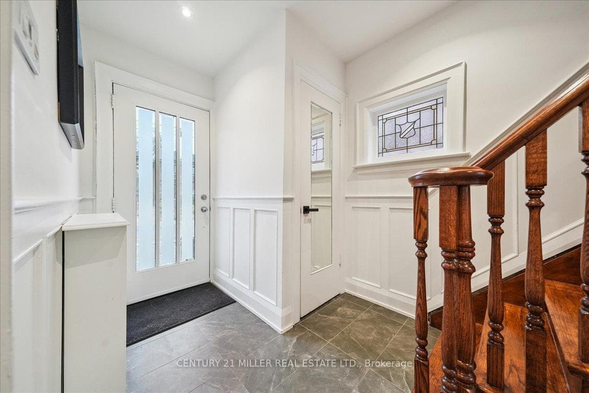 94 Castlewood Road photo 15