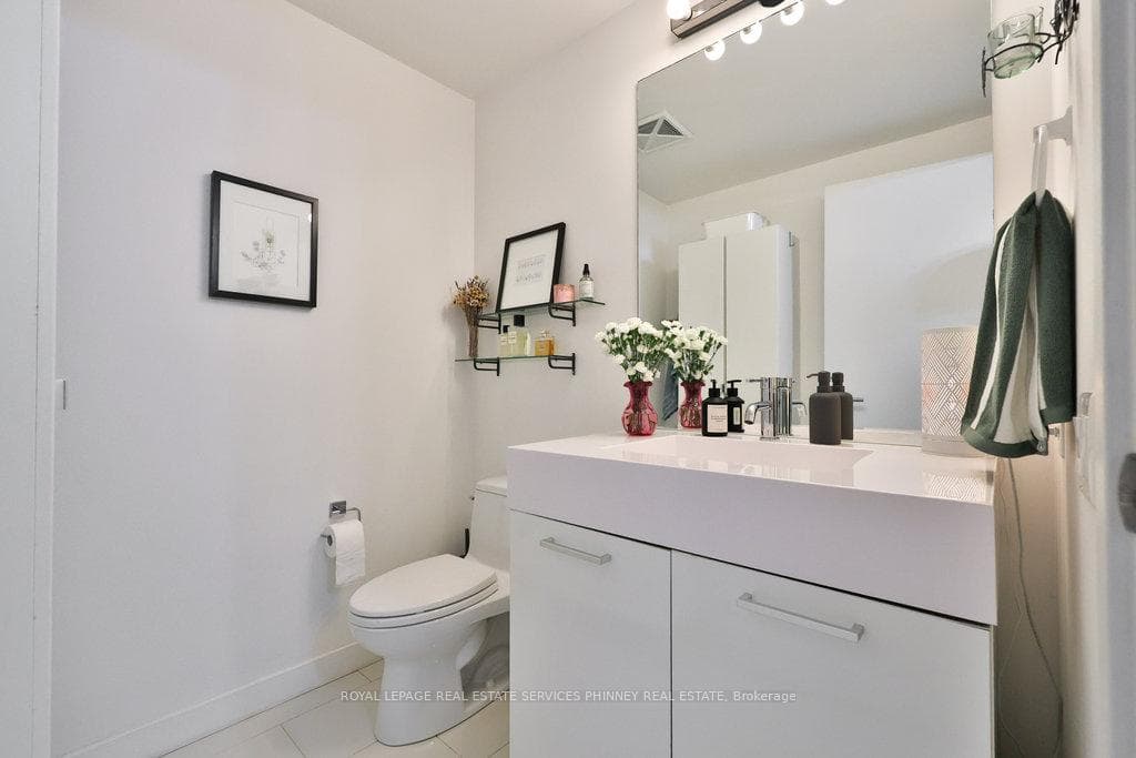 90 Broadview Avenue Unit LW08 photo 21