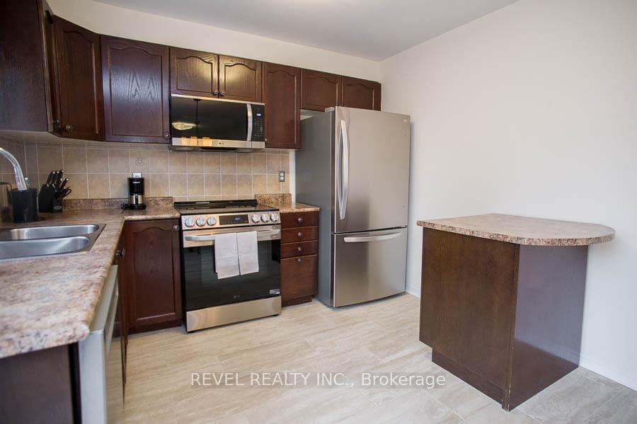 192 Osborn Avenue photo 11