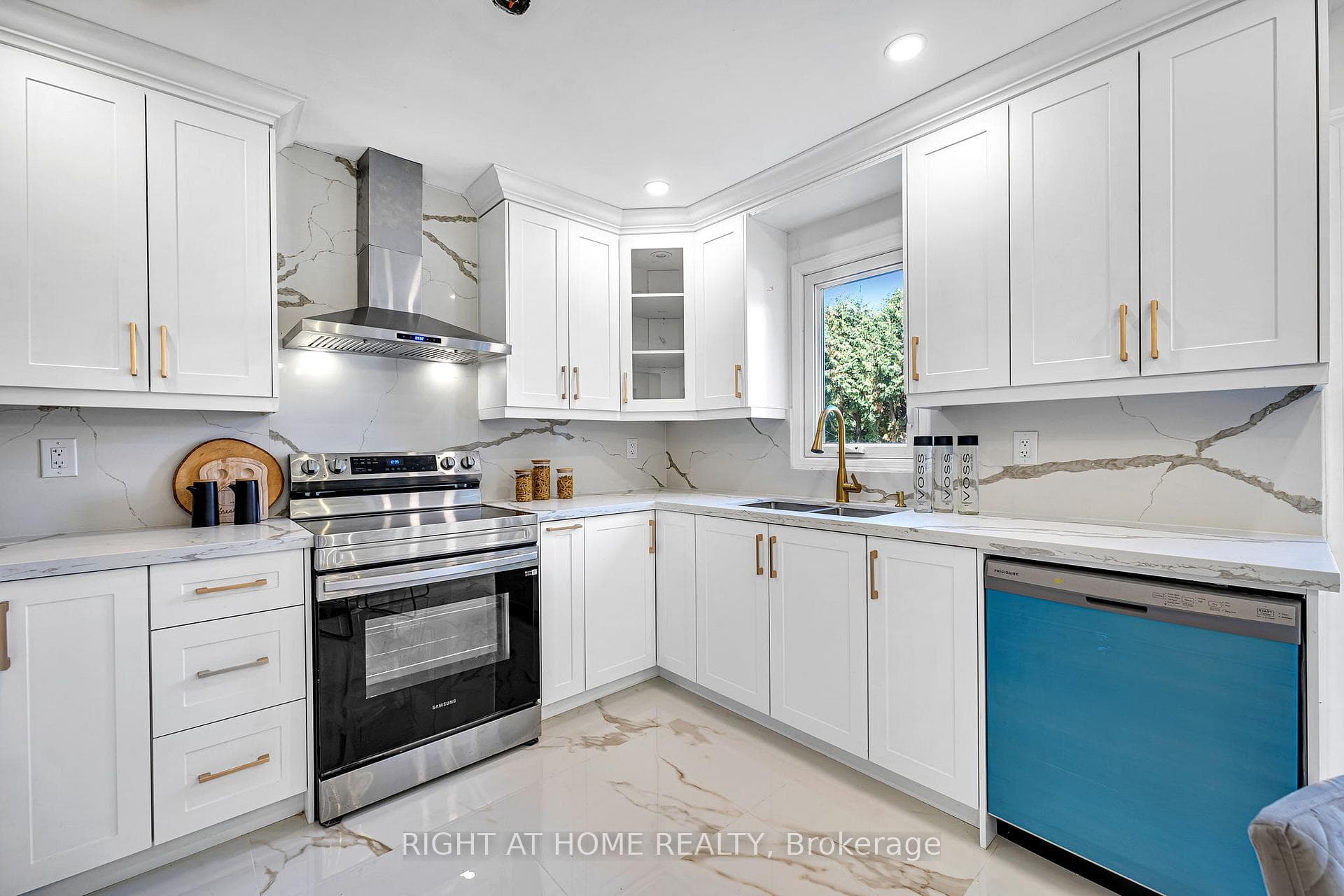 67 Reese Avenue photo 13