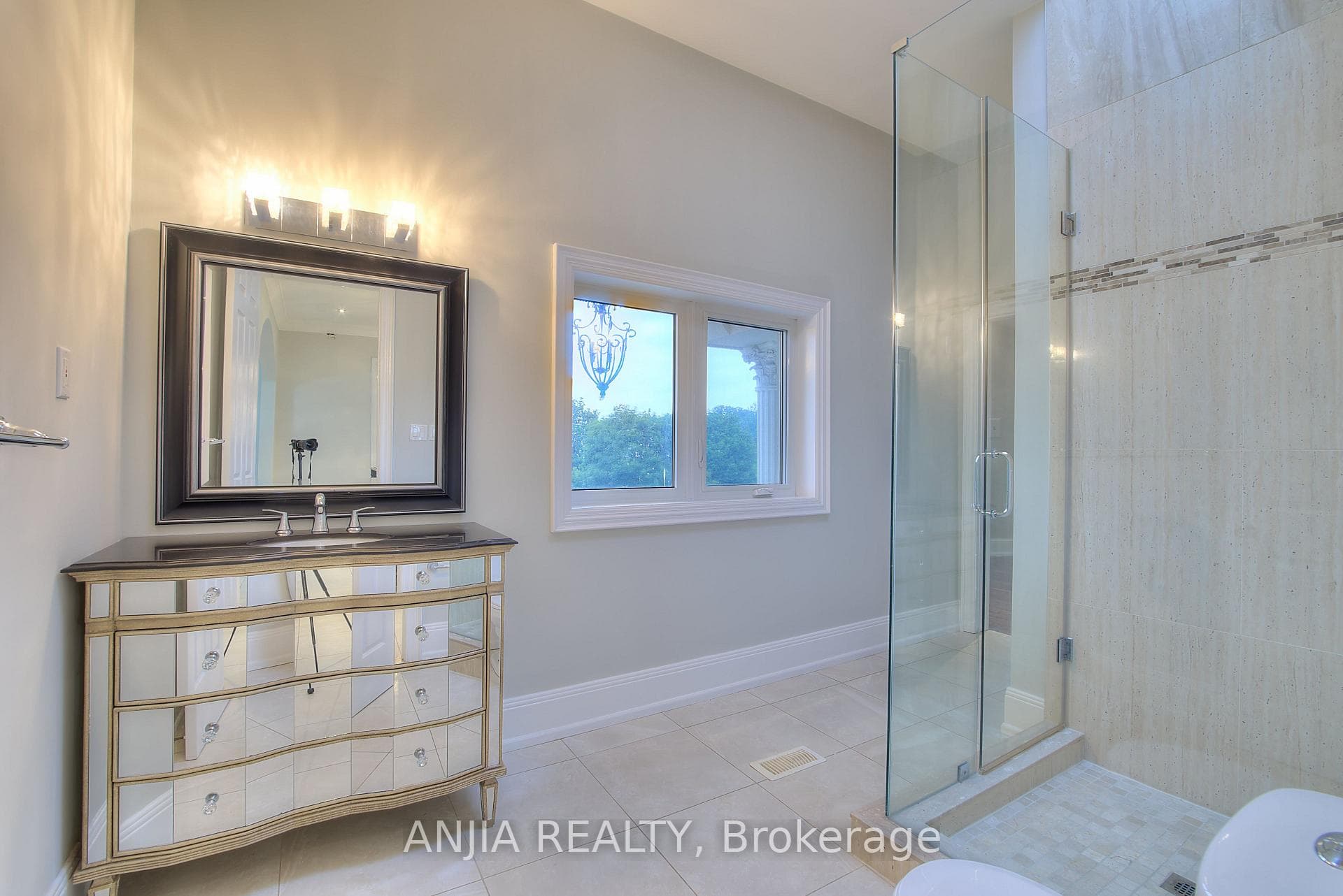44 Bellini Avenue photo 29
