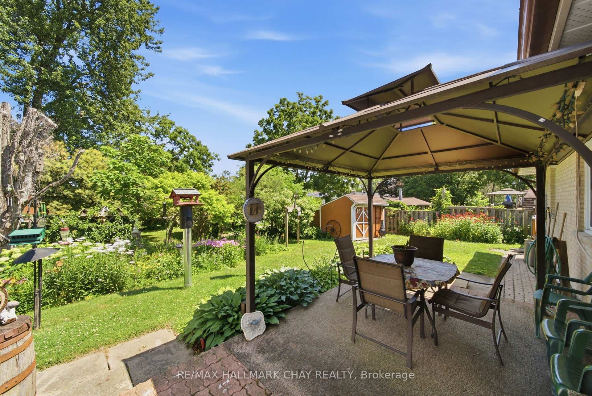 6 Highcroft Drive photo 33