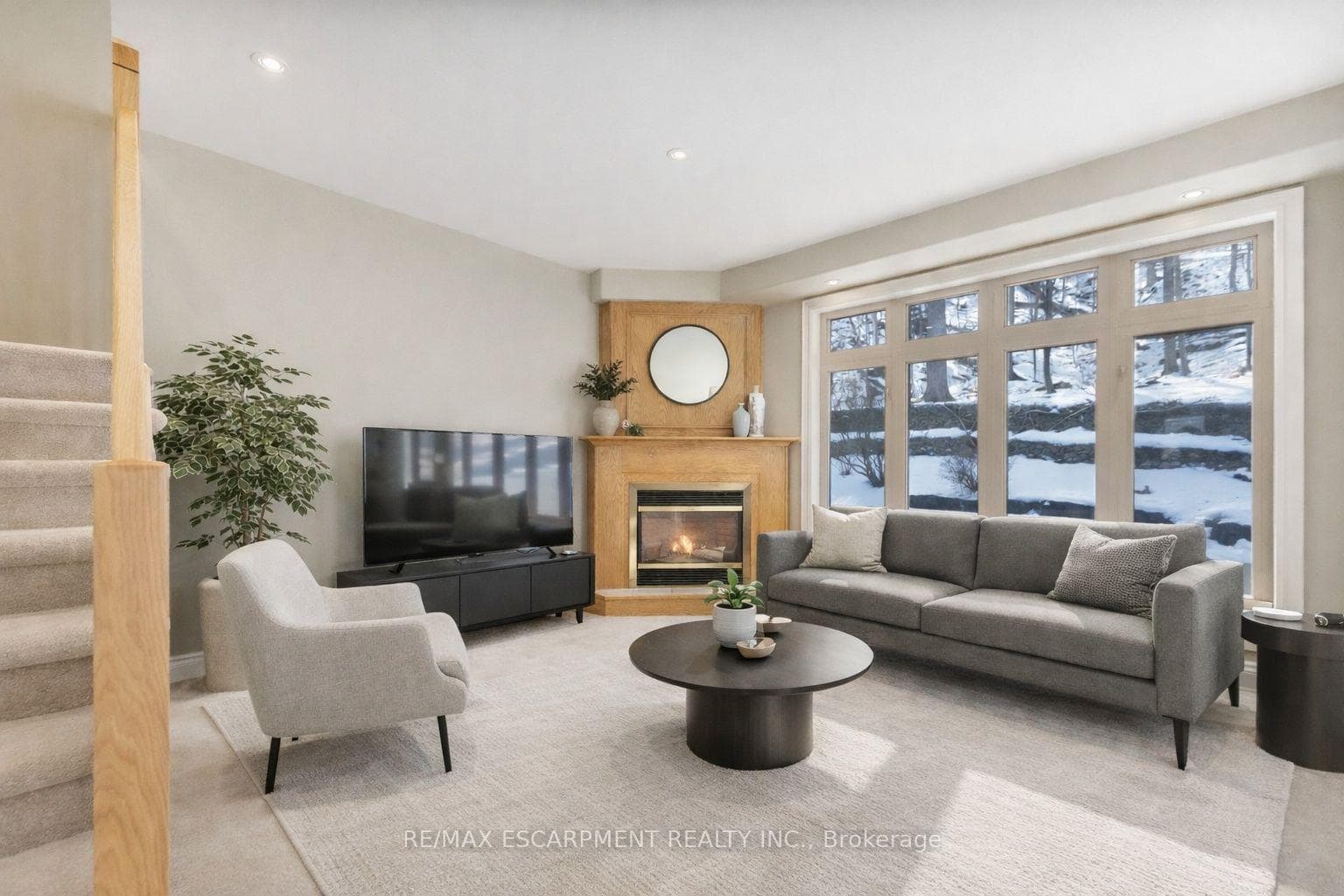 130 DORCHESTER Drive photo 13