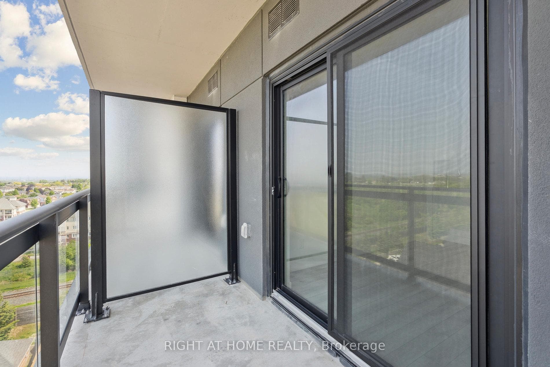 55 Clarington Boulevard Unit 1007 photo 9