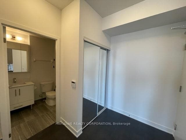 105 Oneida Crescent Unit 2406 photo 3