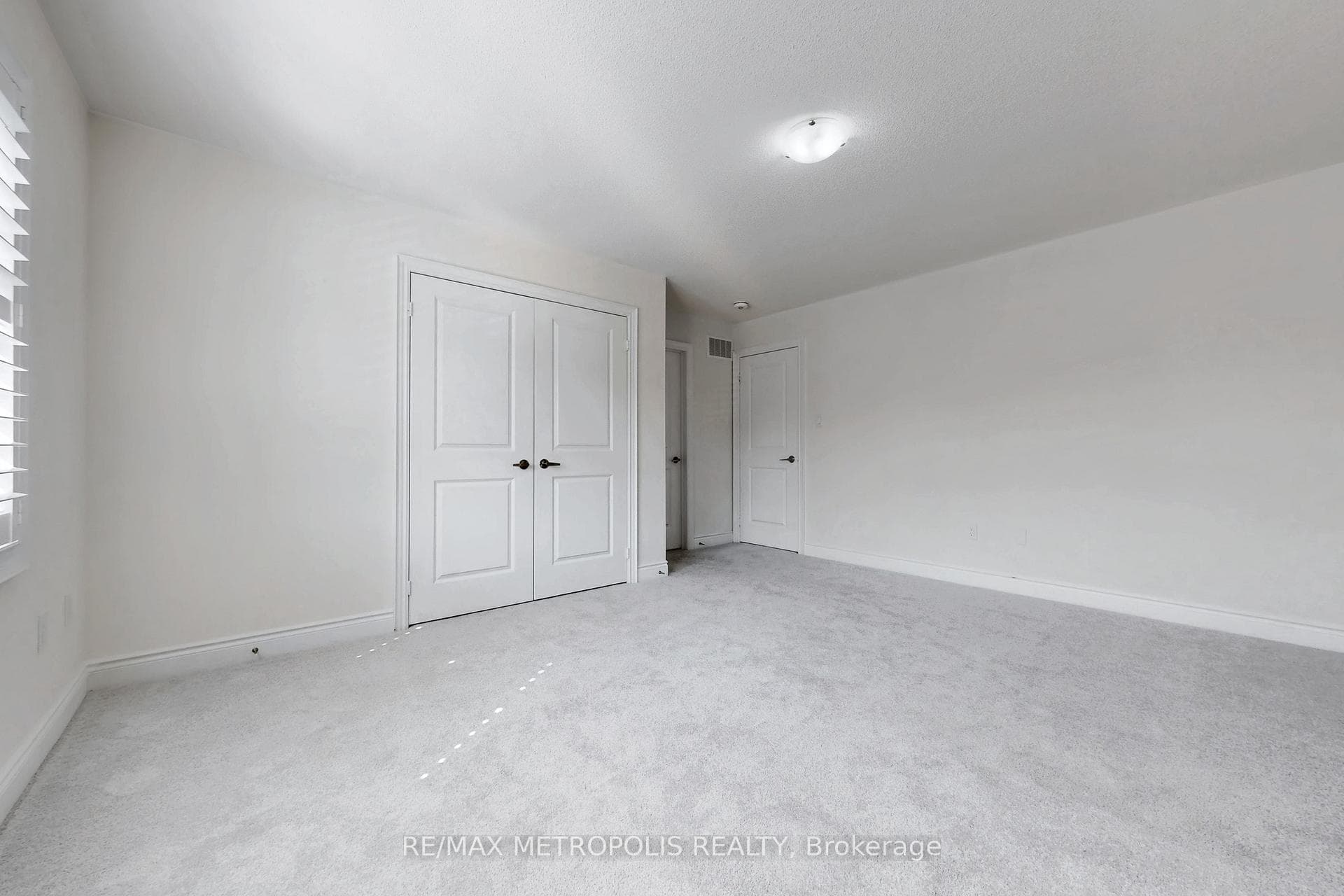 156 Muirfield Drive photo 29