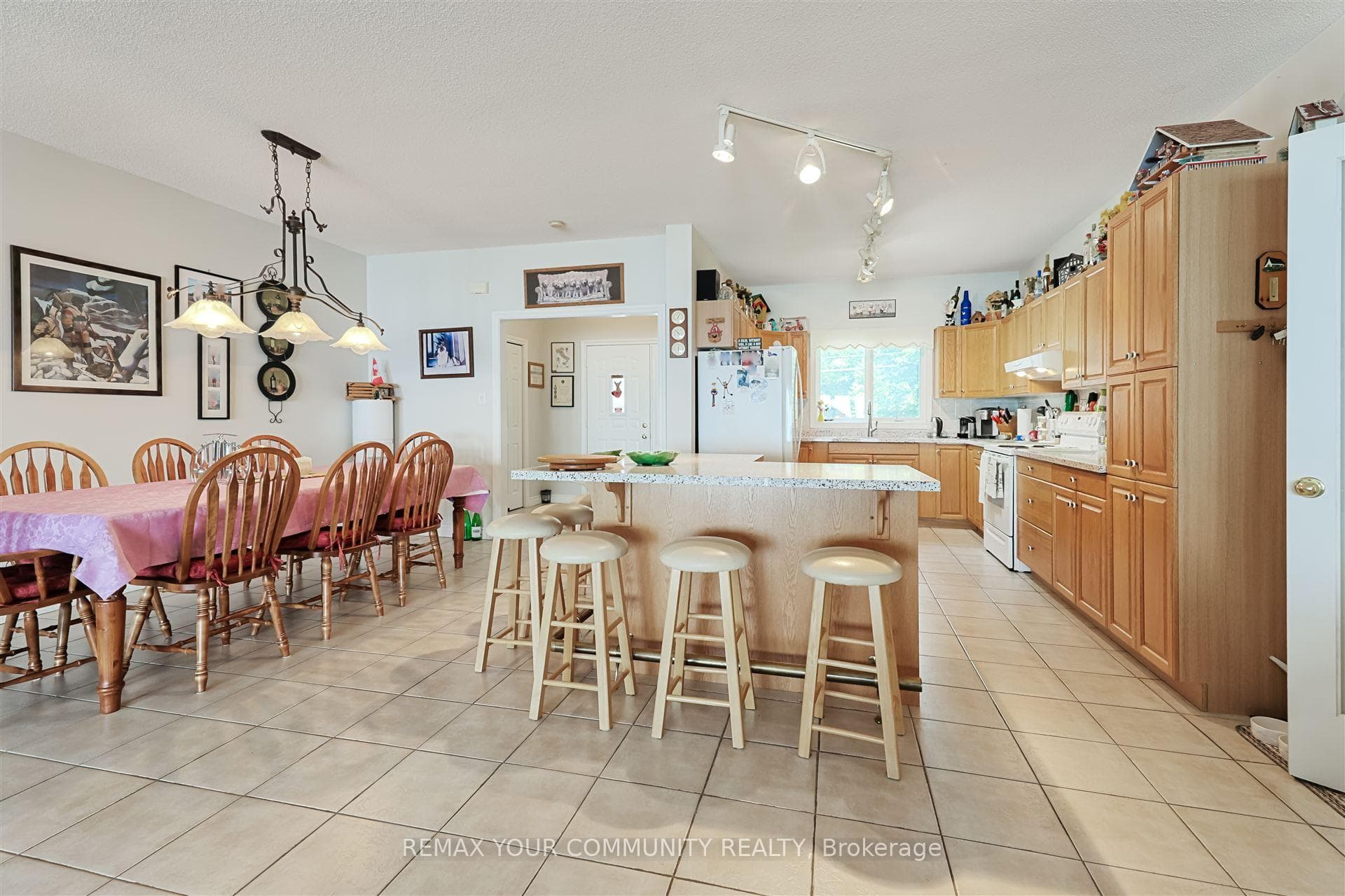 1834 Tiny Beaches Road photo 12