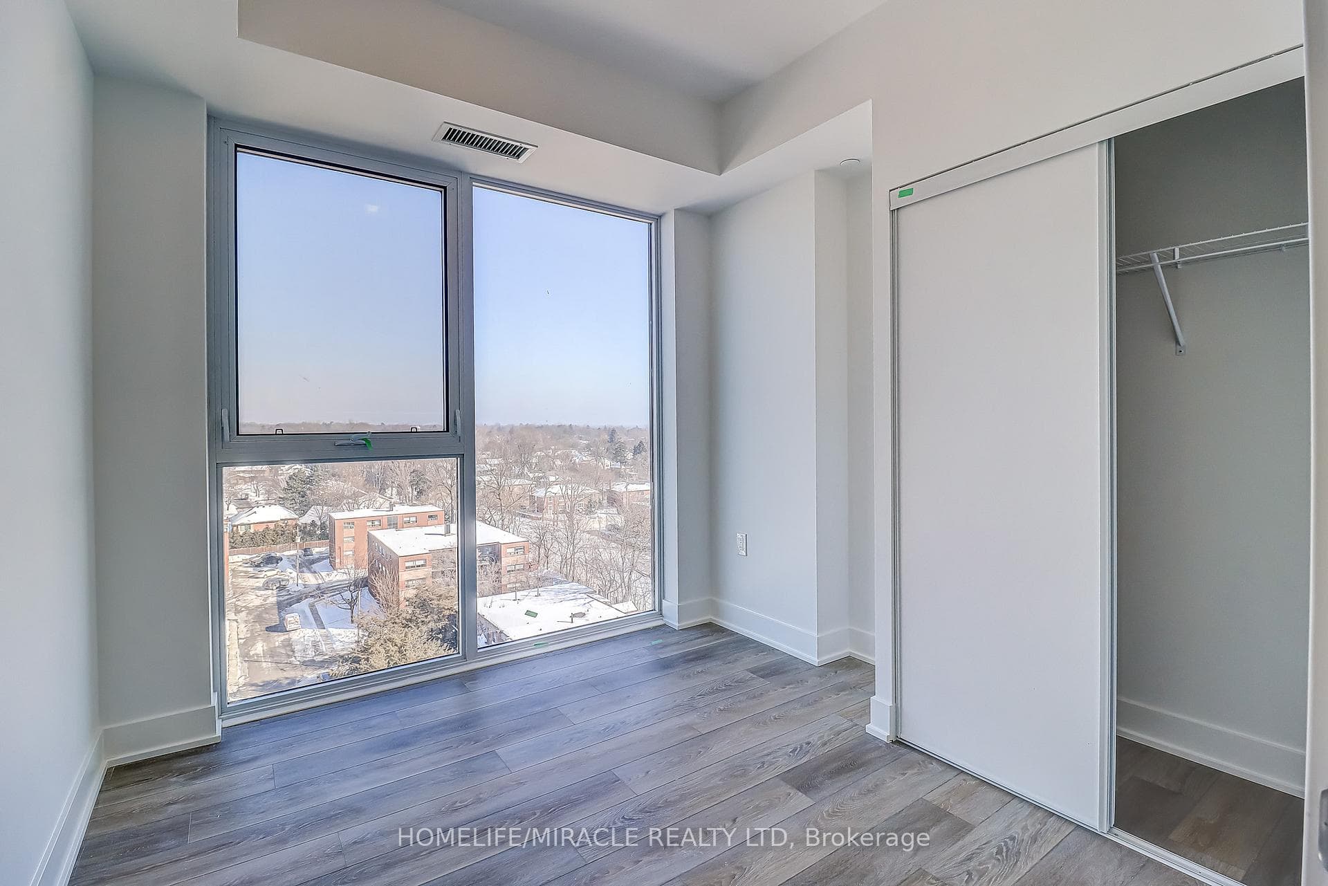 2088 James Street Unit 903 photo 10