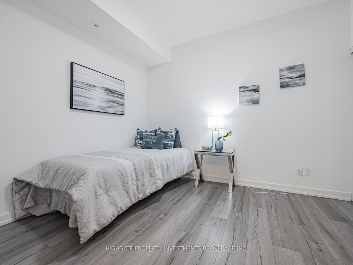 266 Finch Avenue Unit 13 photo 20