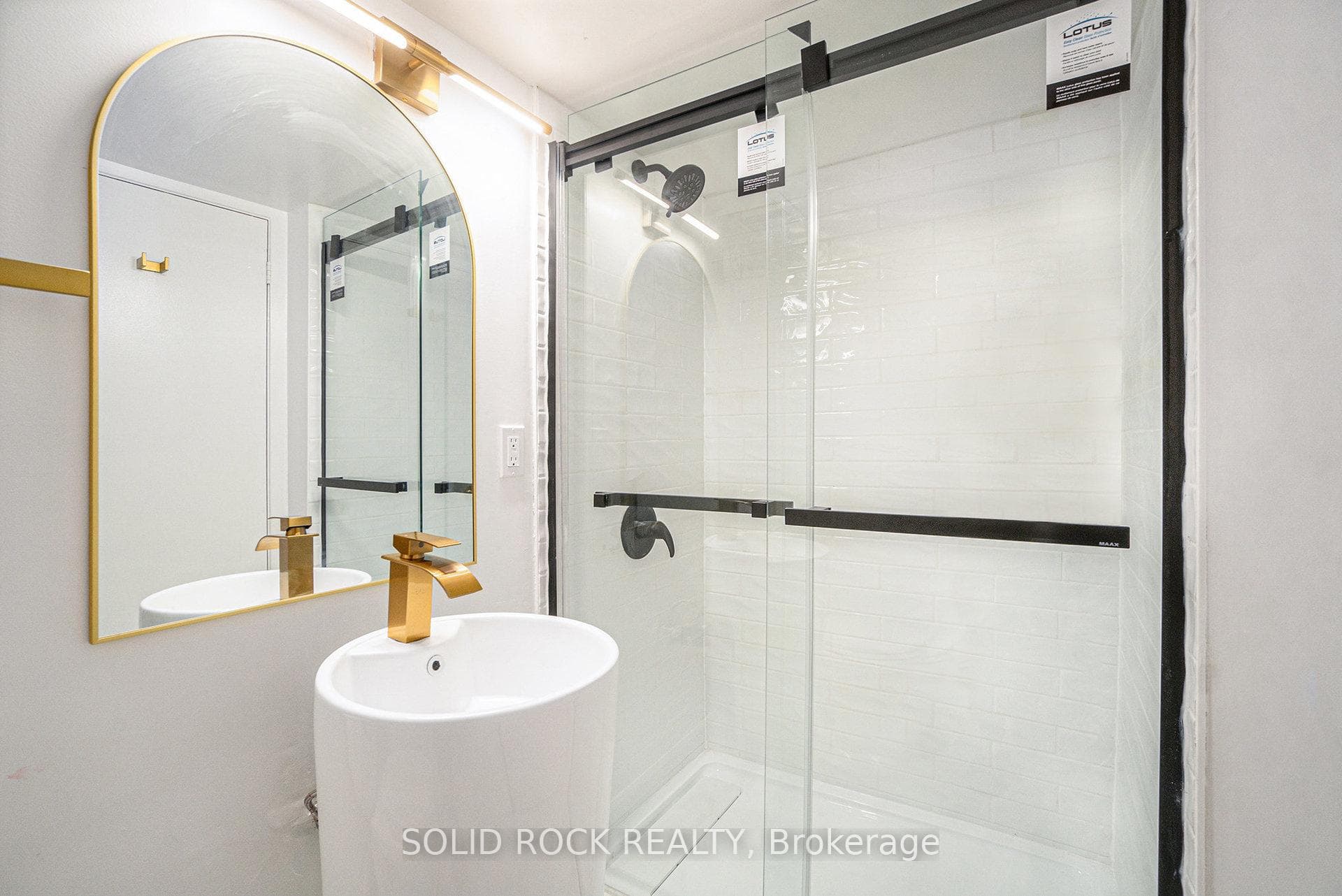 33 Thistledown Court photo 24
