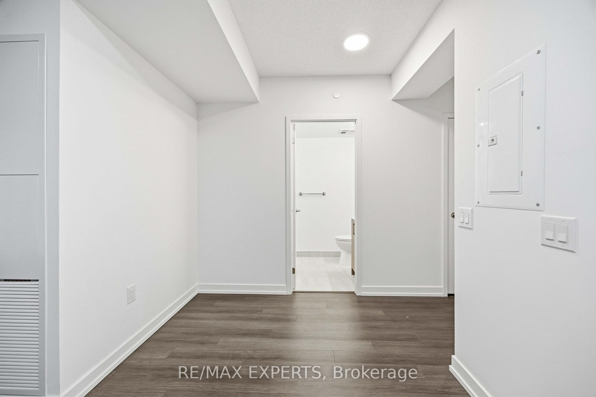 4010 Eglinton Avenue Unit 320 photo 22
