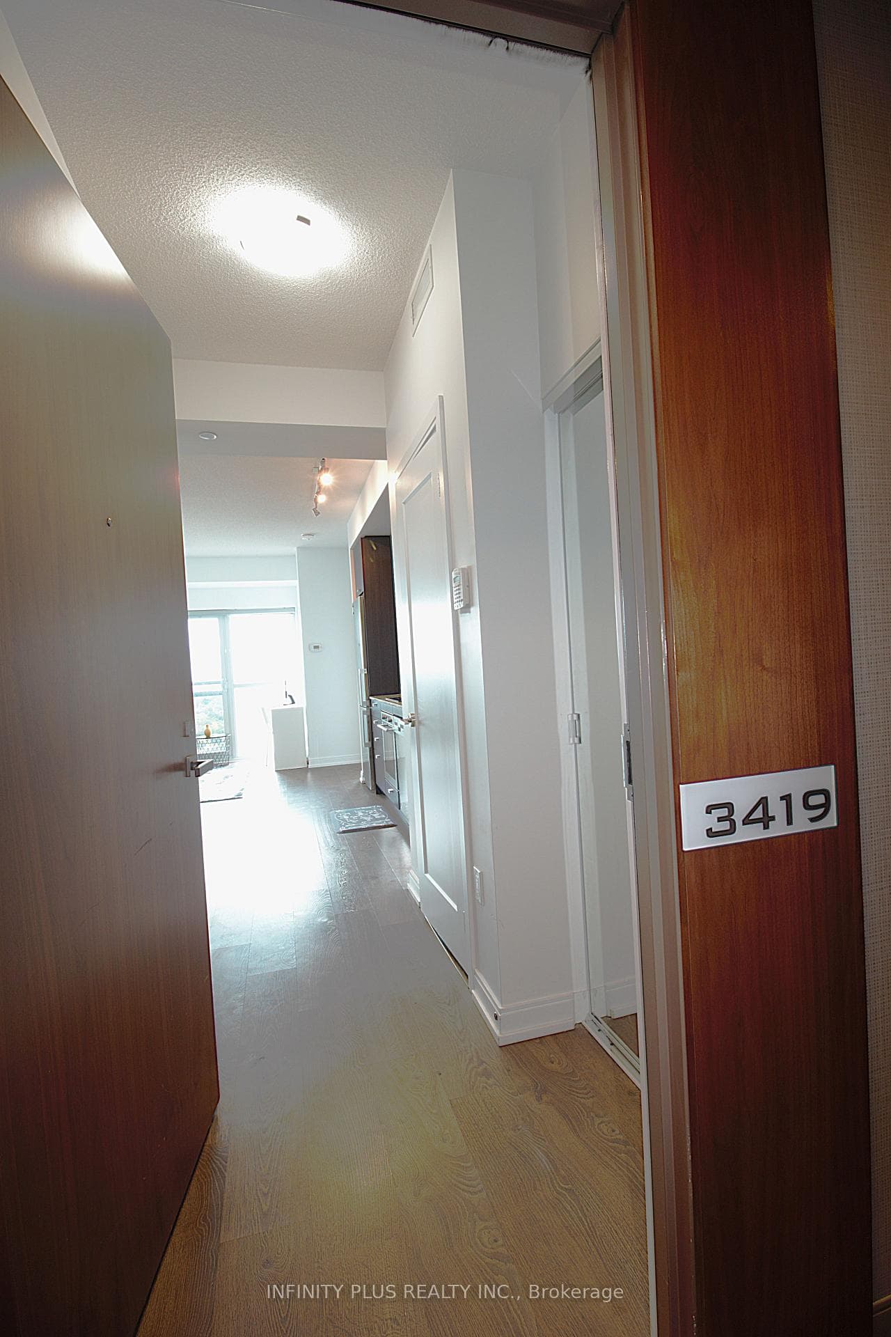 275 Village Green Square Unit 3419 photo 11