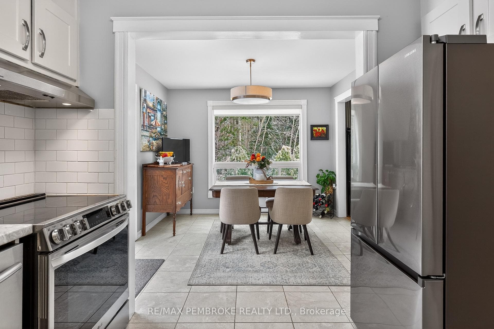 666 Doran Road photo 14