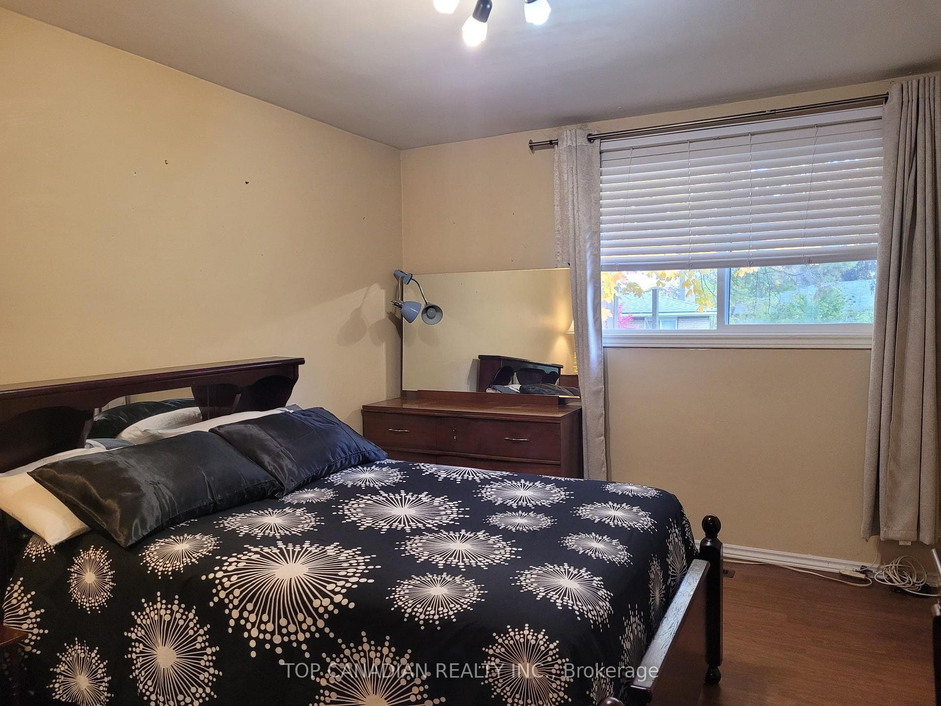 111 Bayview Parkway photo 15