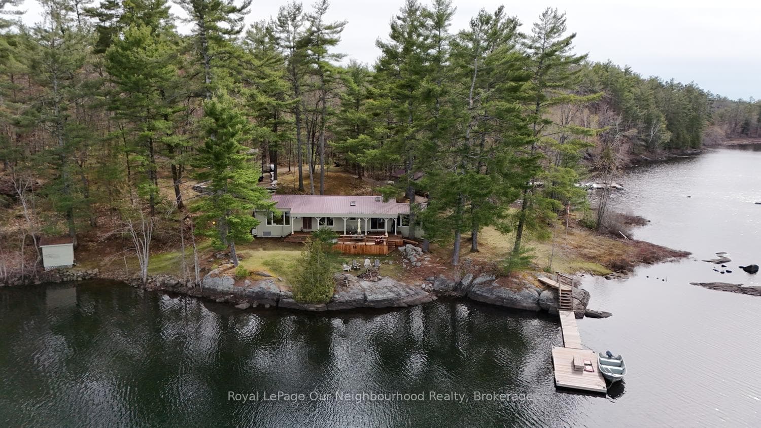 823 Tangamong Road photo 17