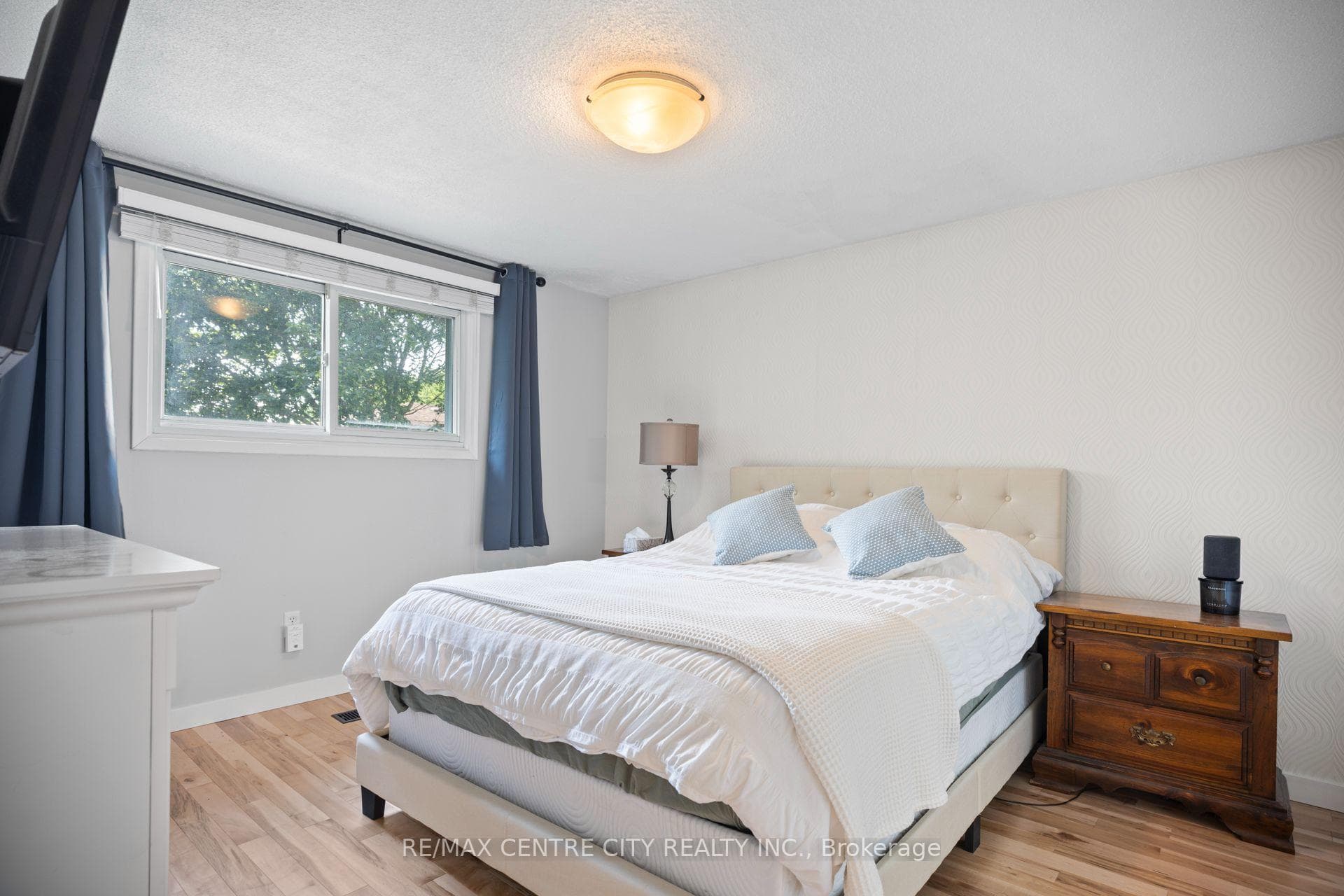 684 Macyoung Drive photo 12