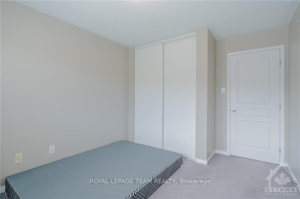 1530 CARRONBRIDGE Circle photo 23