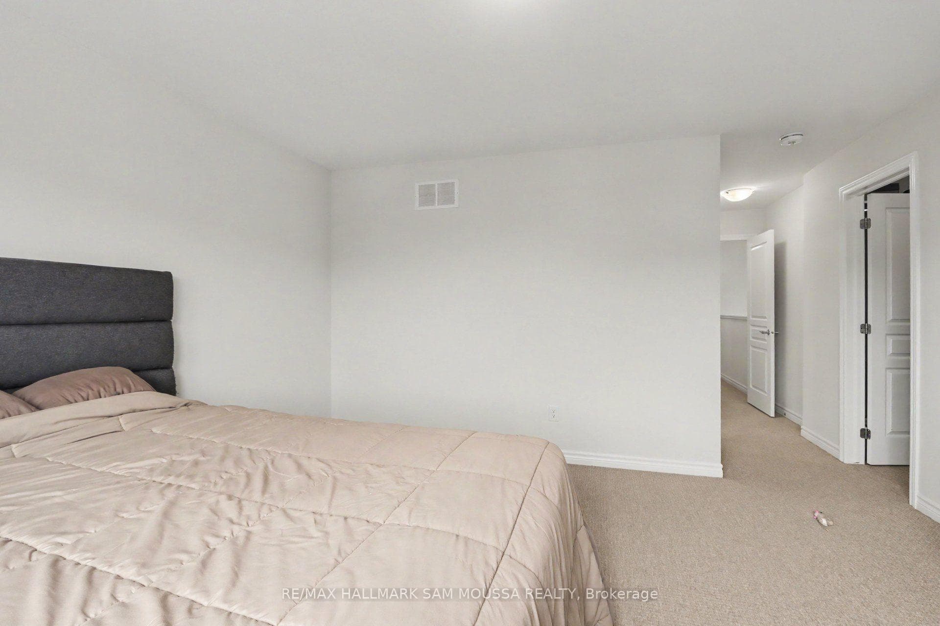 211 Tim Sheehan Place photo 15