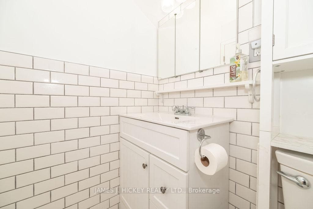 28 Lasalle Drive photo 24