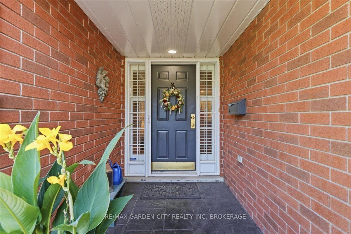 81 SANDRA Drive photo 8