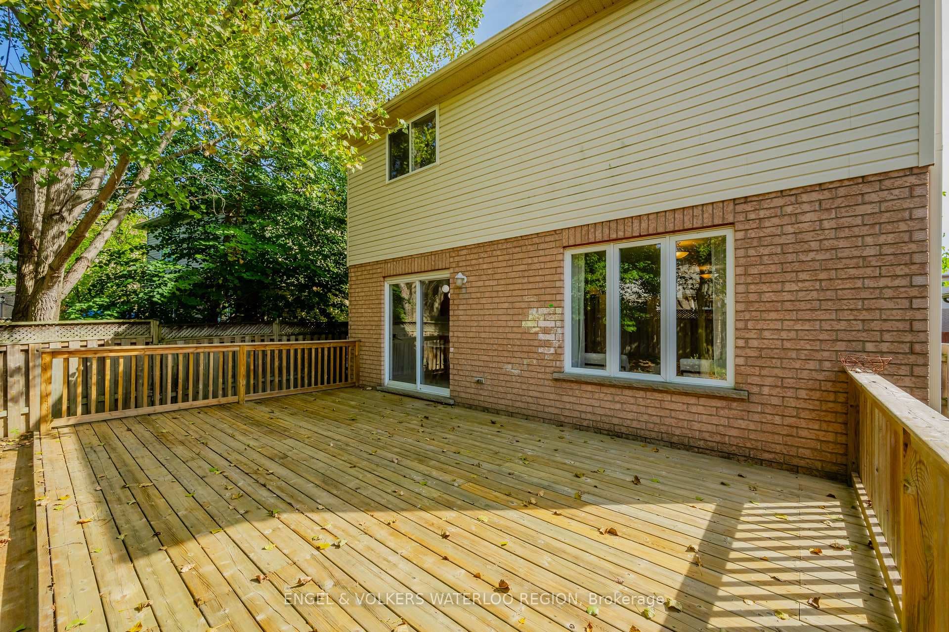 252 Holbeach Court photo 35