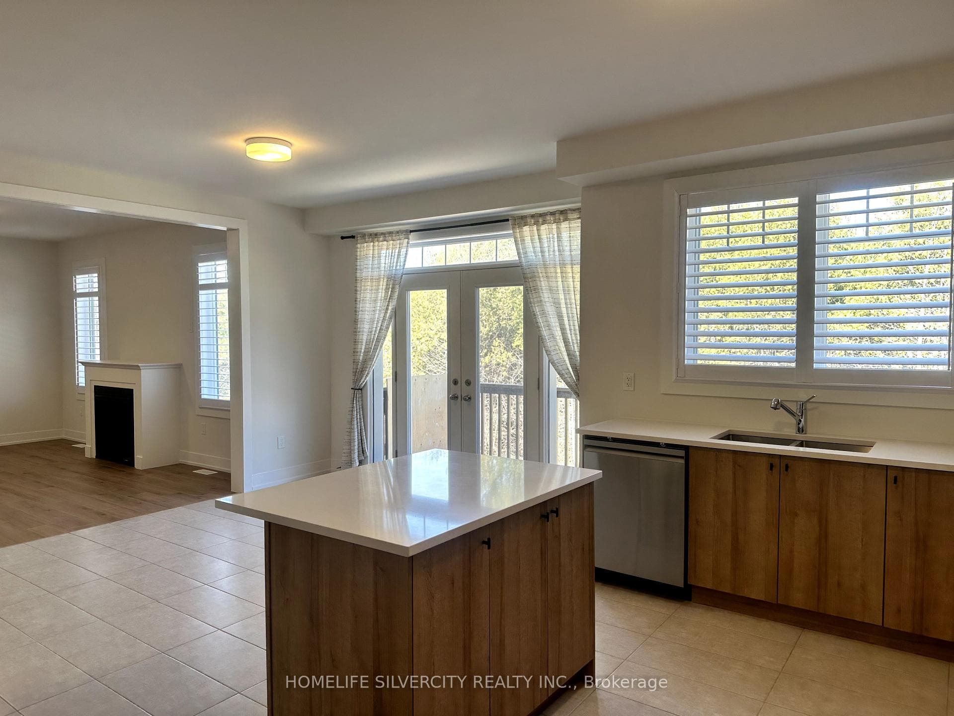 1049 Denton Drive photo 19