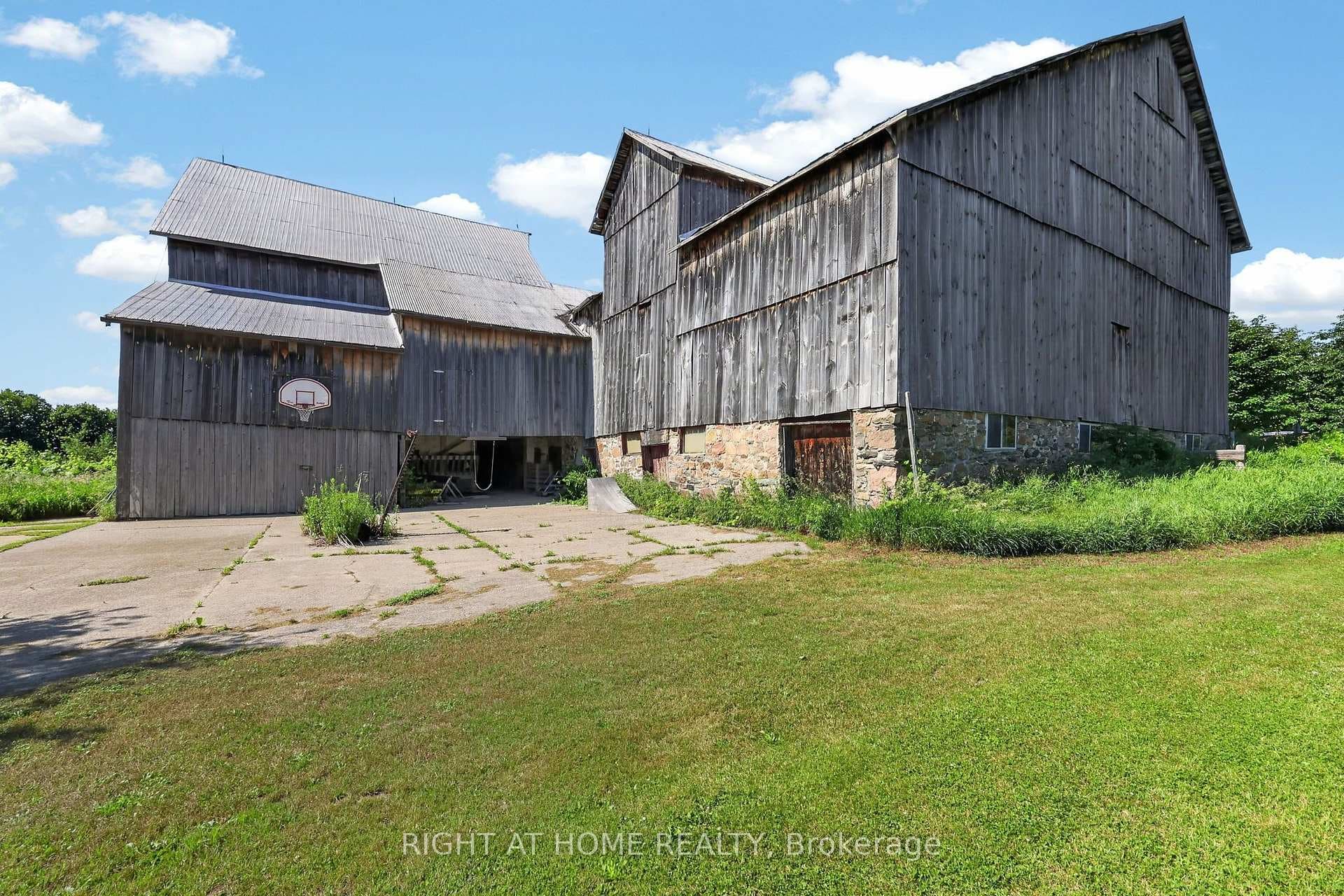 1284 Rumney Road photo 8