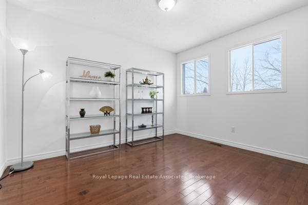 115 Coles Avenue photo 24