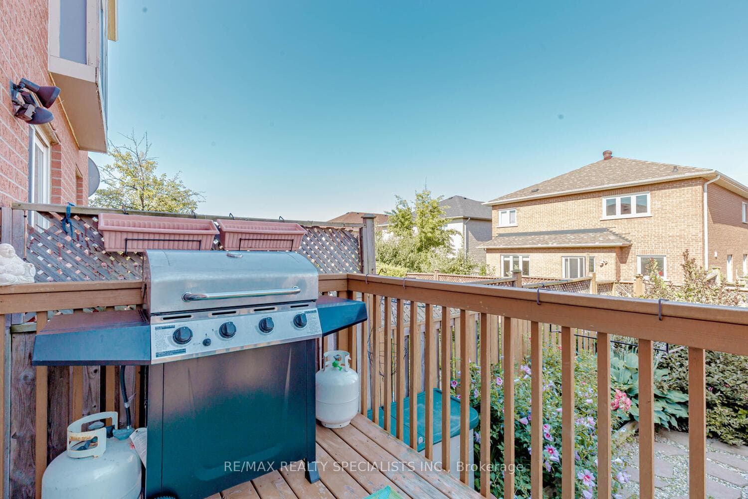 809 Othello Court photo 35