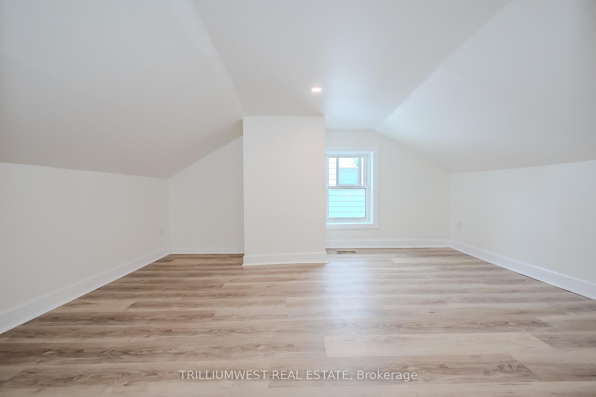 91 Shade Street photo 26