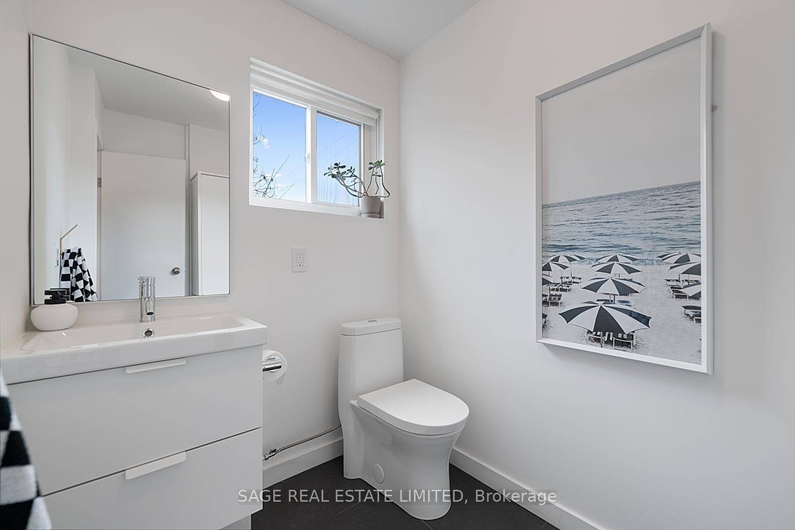 285 Delaware Avenue photo 19