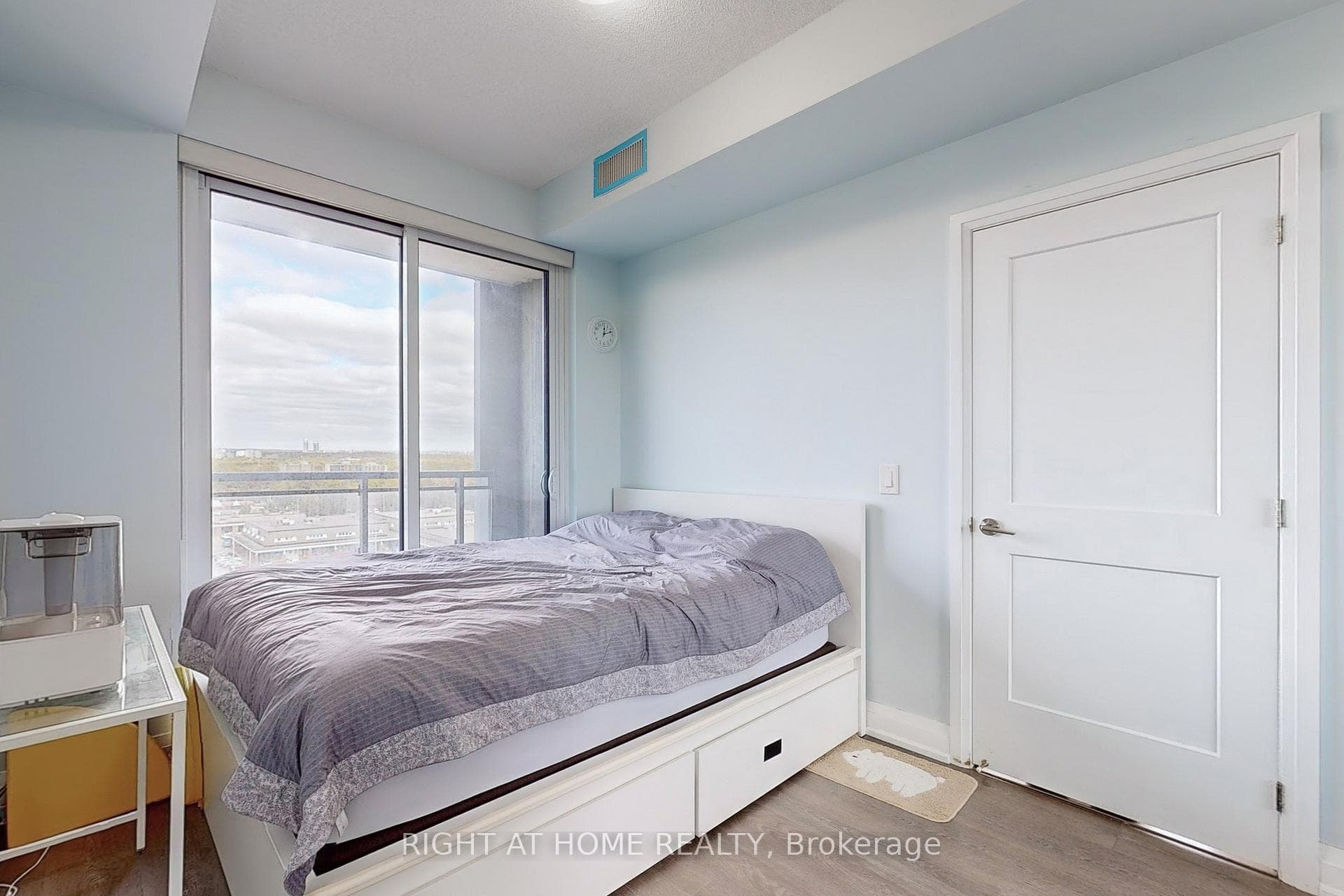 3237 Bayview Avenue Unit 1006 photo 10