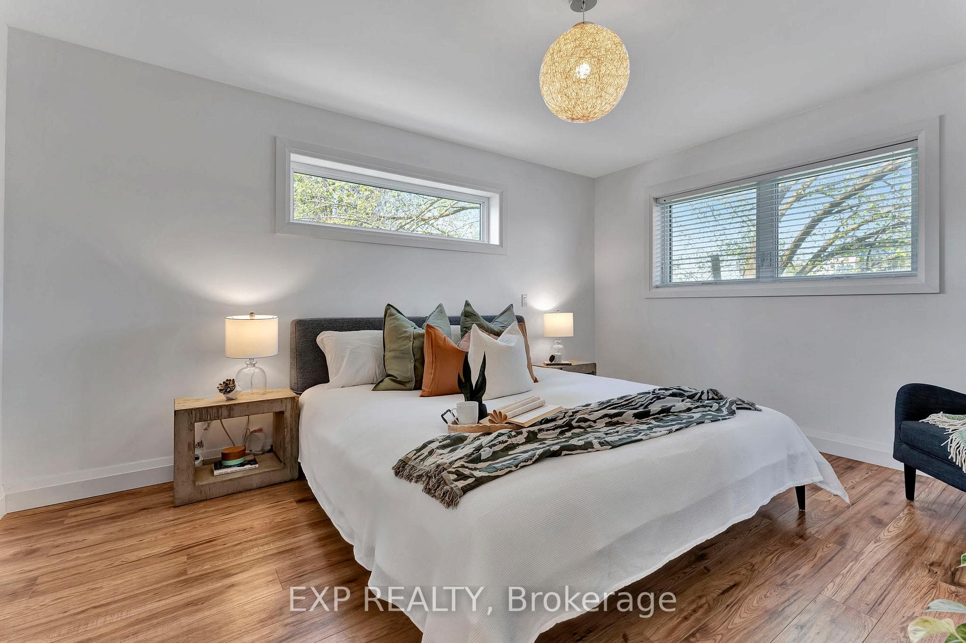 20 Carlton Place photo 14