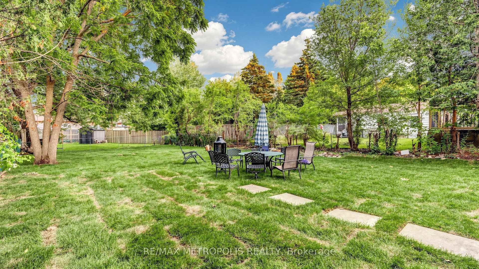 12 Romulus Drive photo 42