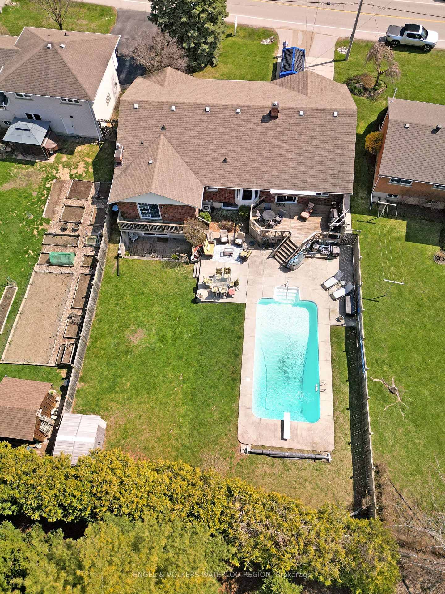 128 Carson Drive photo 44