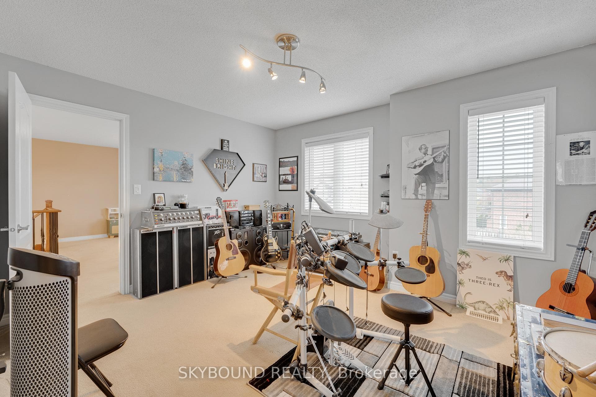 365 Valridge Drive photo 22