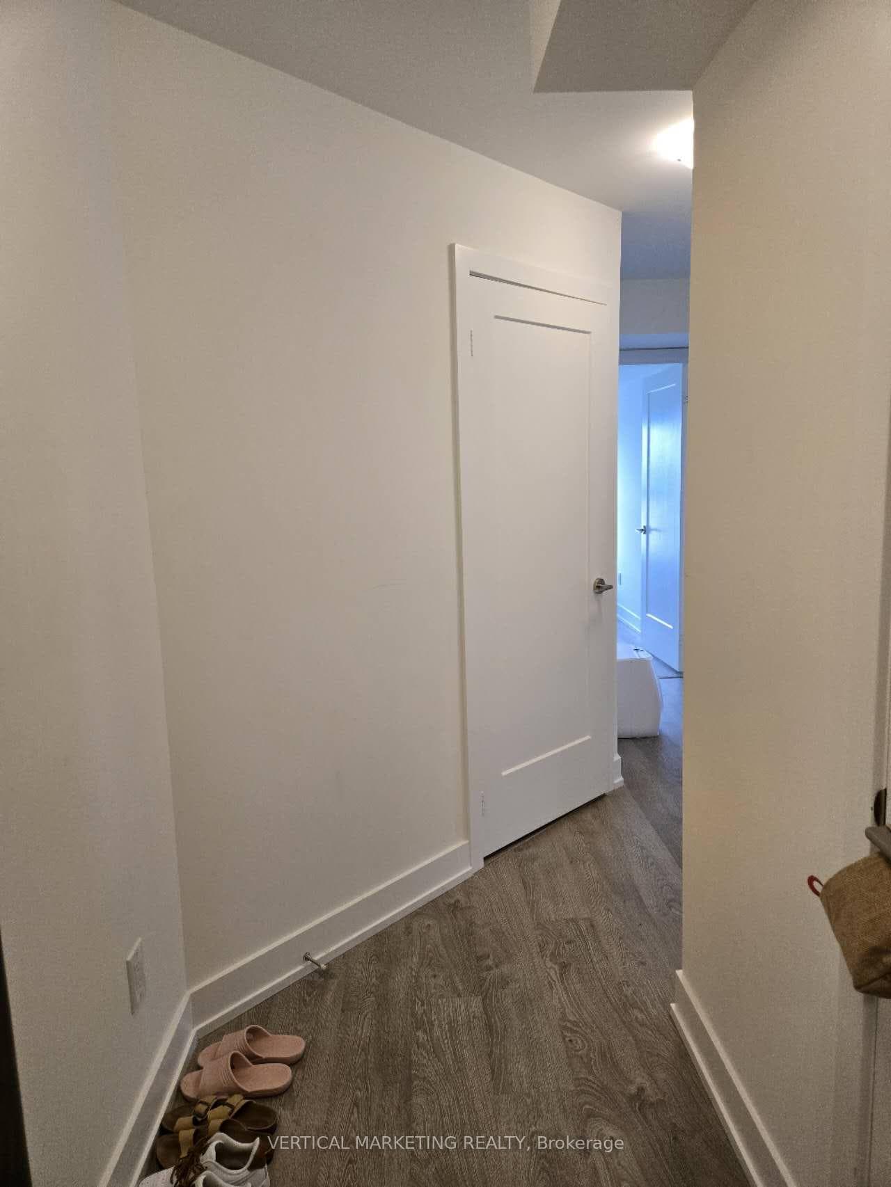 5 Mabelle Ave Avenue Unit 1428 photo 4