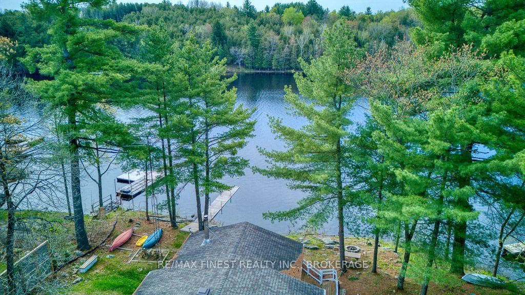 1052 Turner Way photo 32