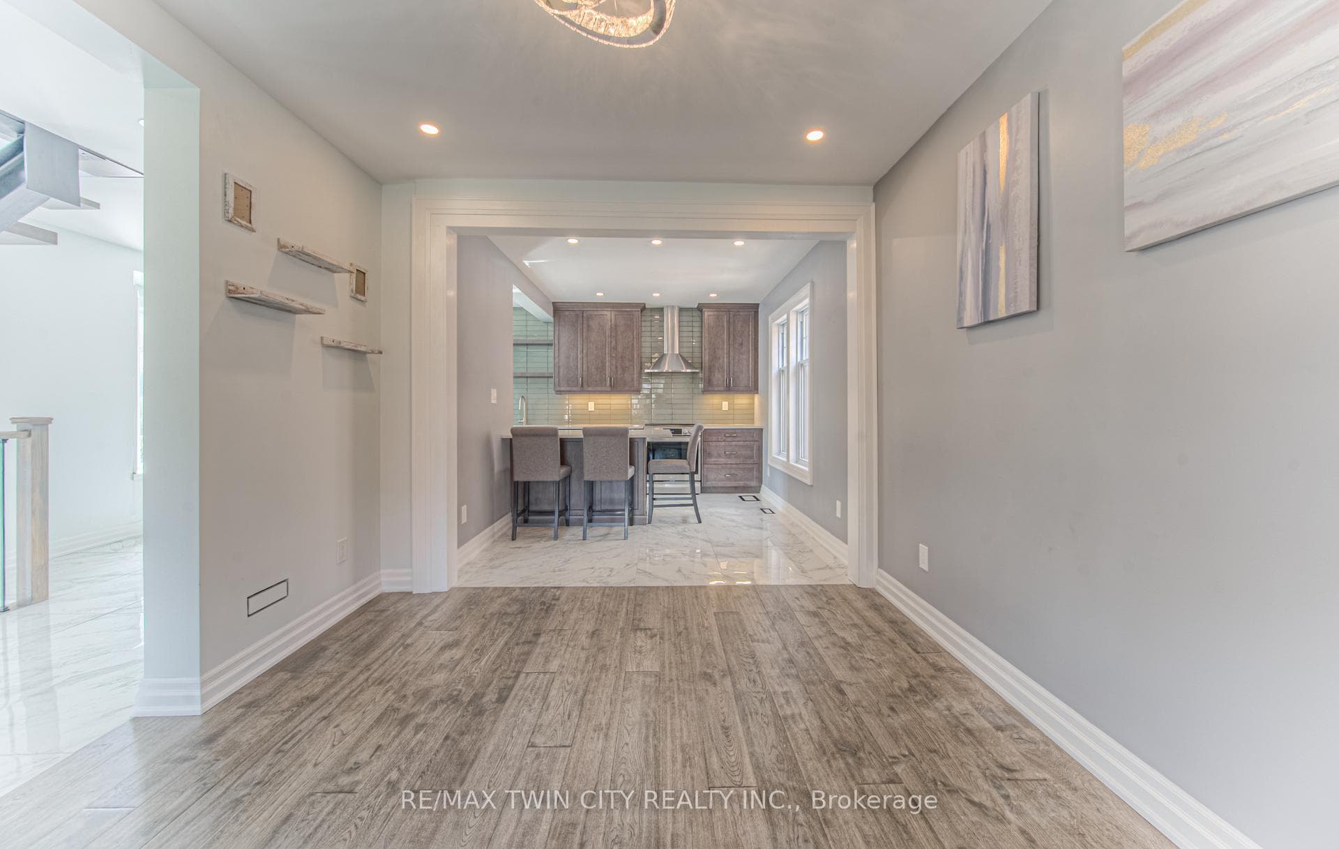 31 Dekay Street photo 12