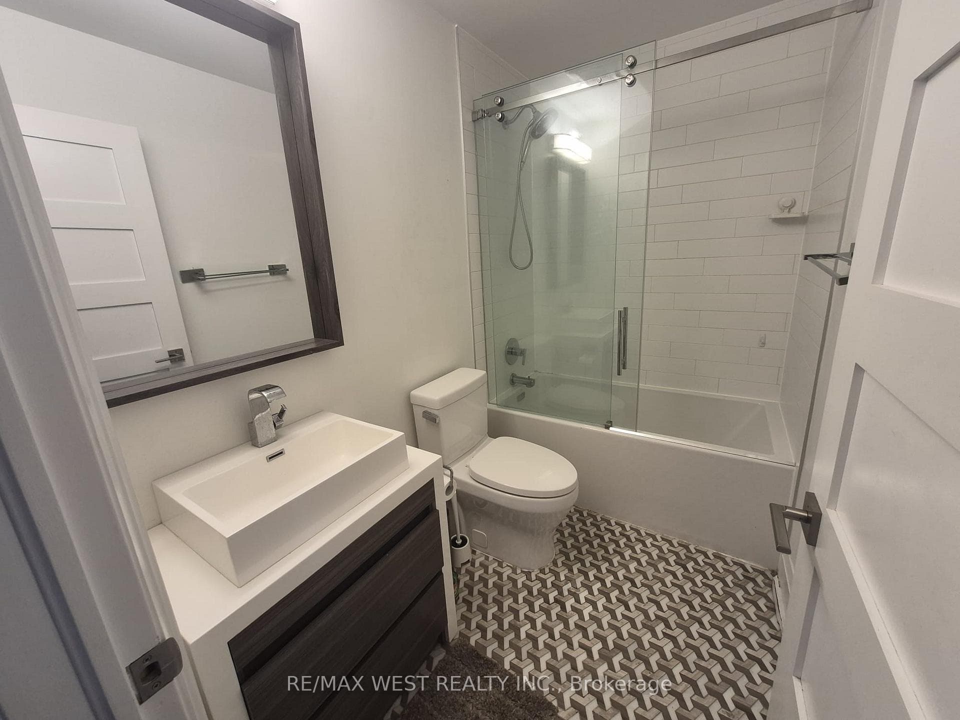 3020 Cedarglen Gate Unit 33 photo 11