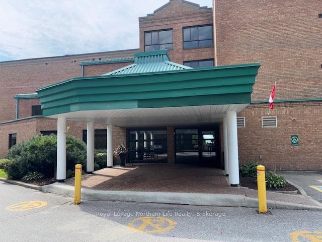 155 Timmins Street Unit 114 photo 13